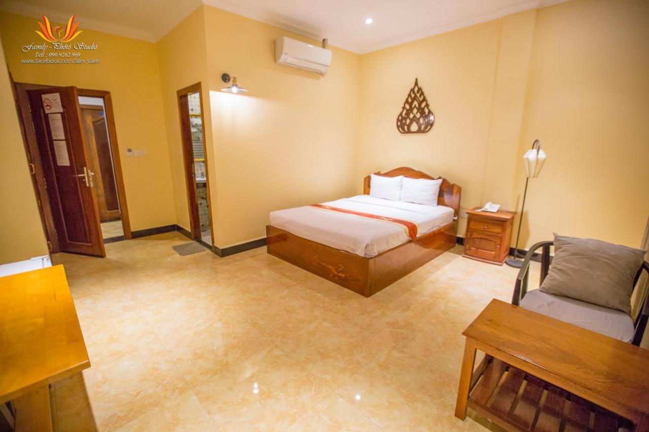 Jasmine Hotel& Sky Bar Battambang Exterior photo